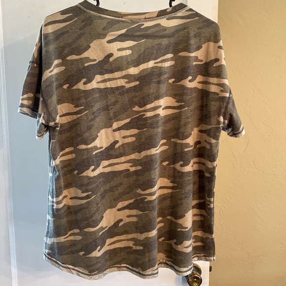 Womens camo t shirt - Picture 3 of 8
